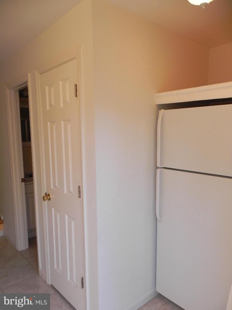 WASHINGTON VILLAGE - Residential Lease