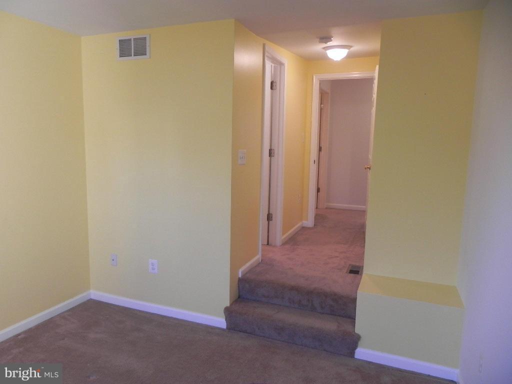 WASHINGTON VILLAGE - Residential Lease