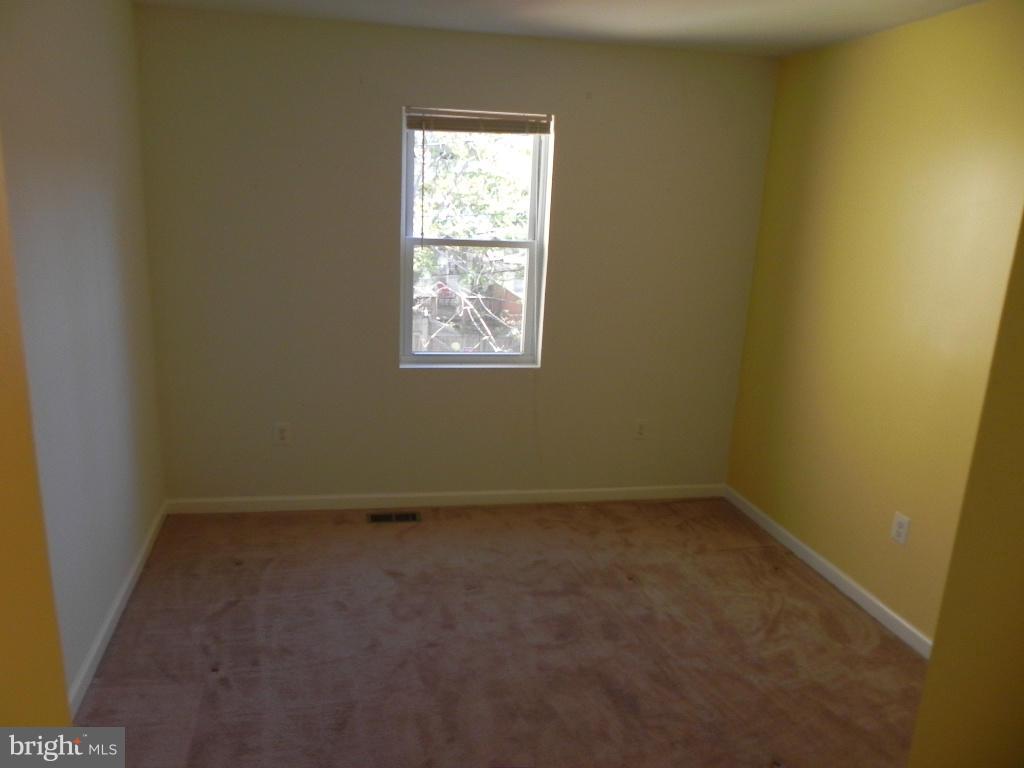 WASHINGTON VILLAGE - Residential Lease