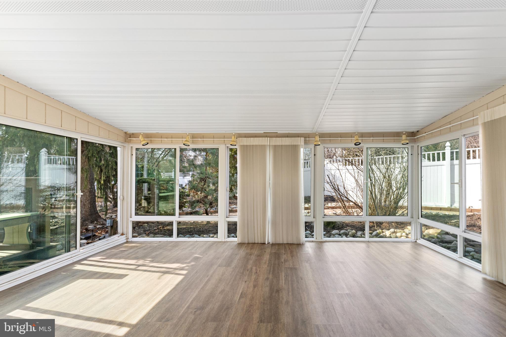 TOWAMENCIN VIL - Residential