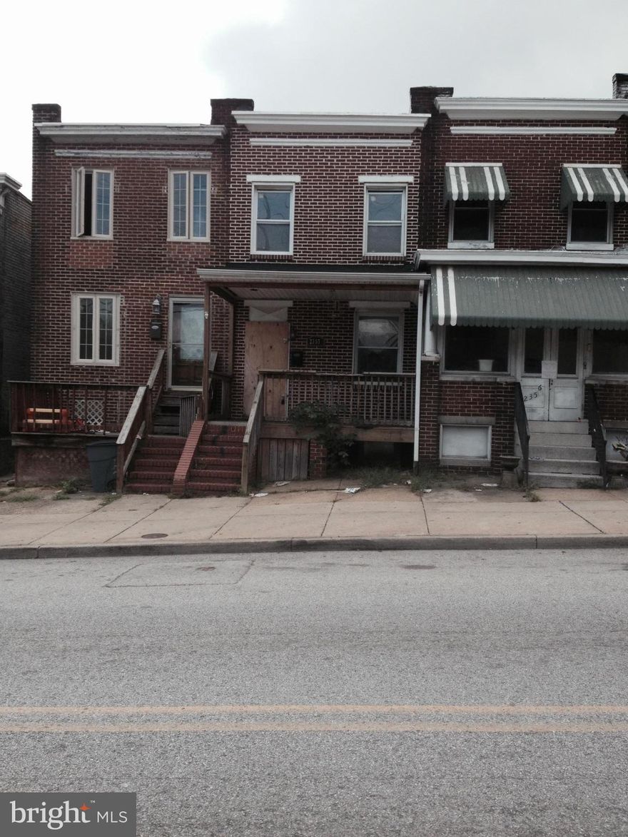 INVESTOR ALERT!!  2BR, 1.5 BA IN MORRELL PARK. LARGE COVERED FRONT PORCH, PARTIALLY FINISHED BASEMENT. HOUSE NEED LOTS OF WORK BUT HAS ENDLESS POTENTIAL!! SOLD AS-IS.  GR/HOA/Condo/FF fees TBD by buyer.  >> AGENTS   SEE AGENT REMARKS FOR OFFER INSTRUCTIONS.