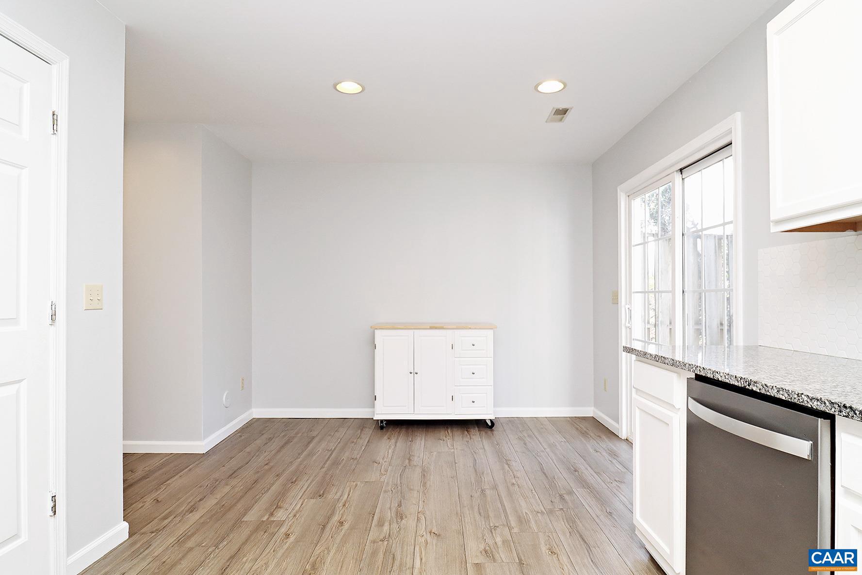 RIDGECREST - Residential Lease