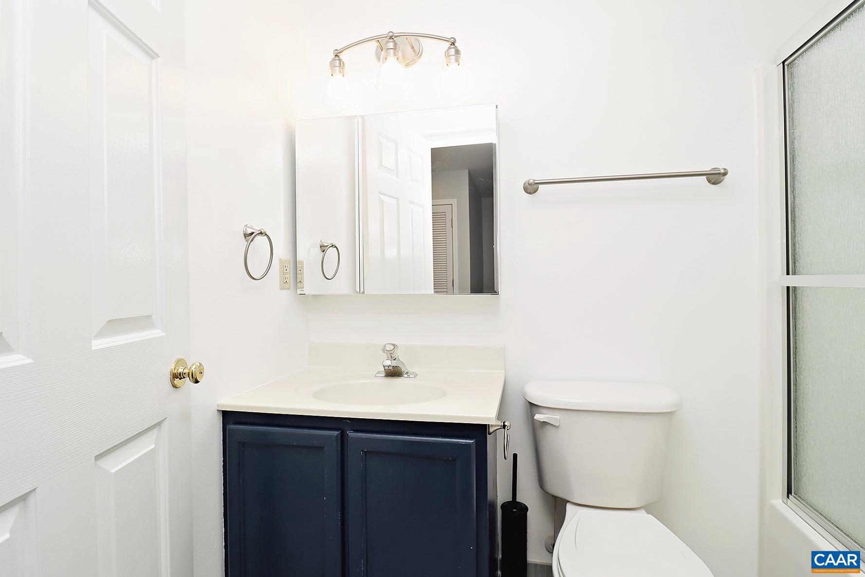 RIDGECREST - Residential Lease