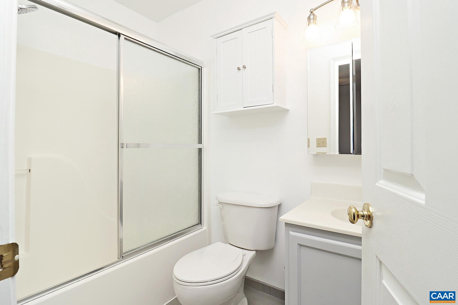 RIDGECREST - Residential Lease