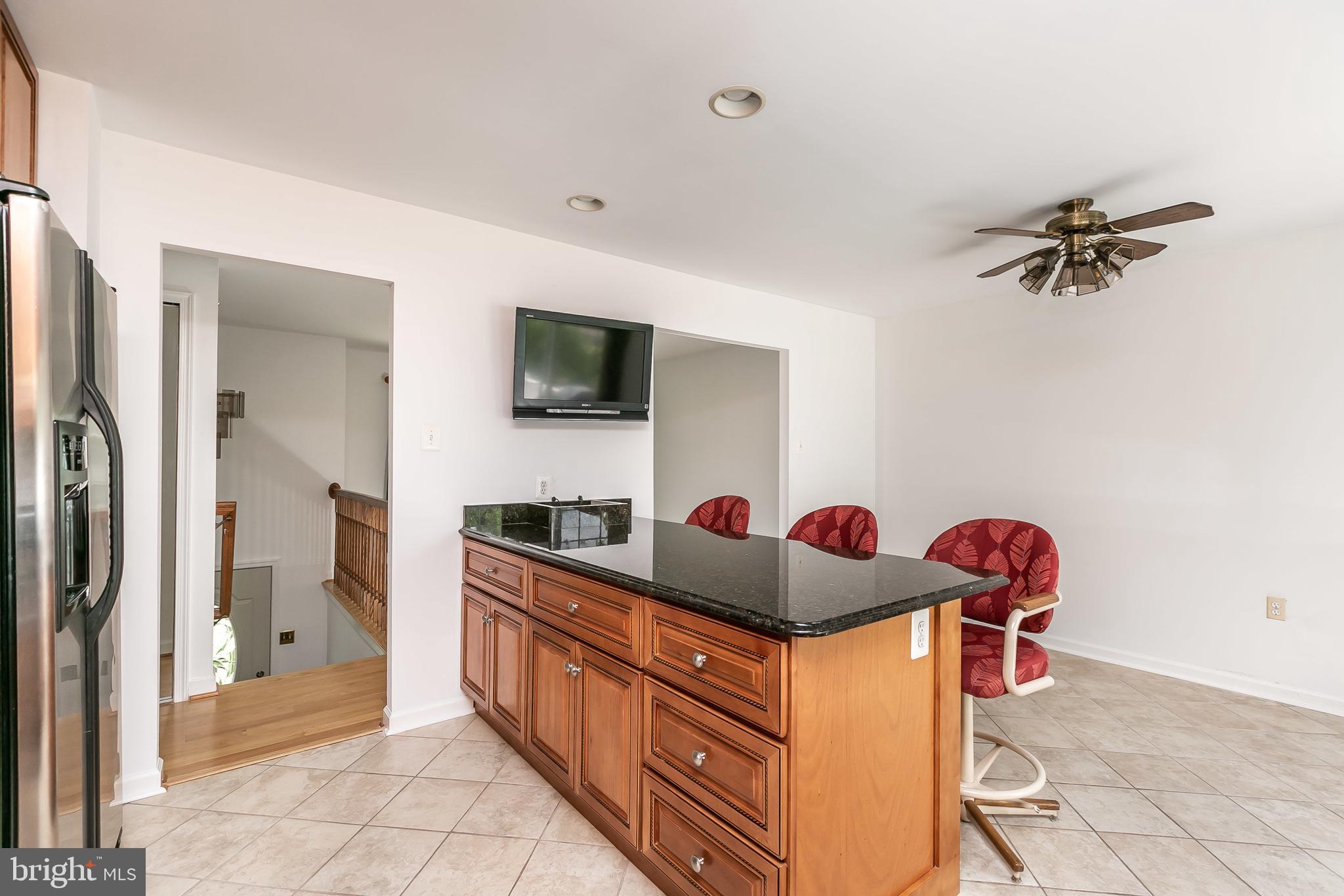 FOUR SEASONS ESTATES - Residential