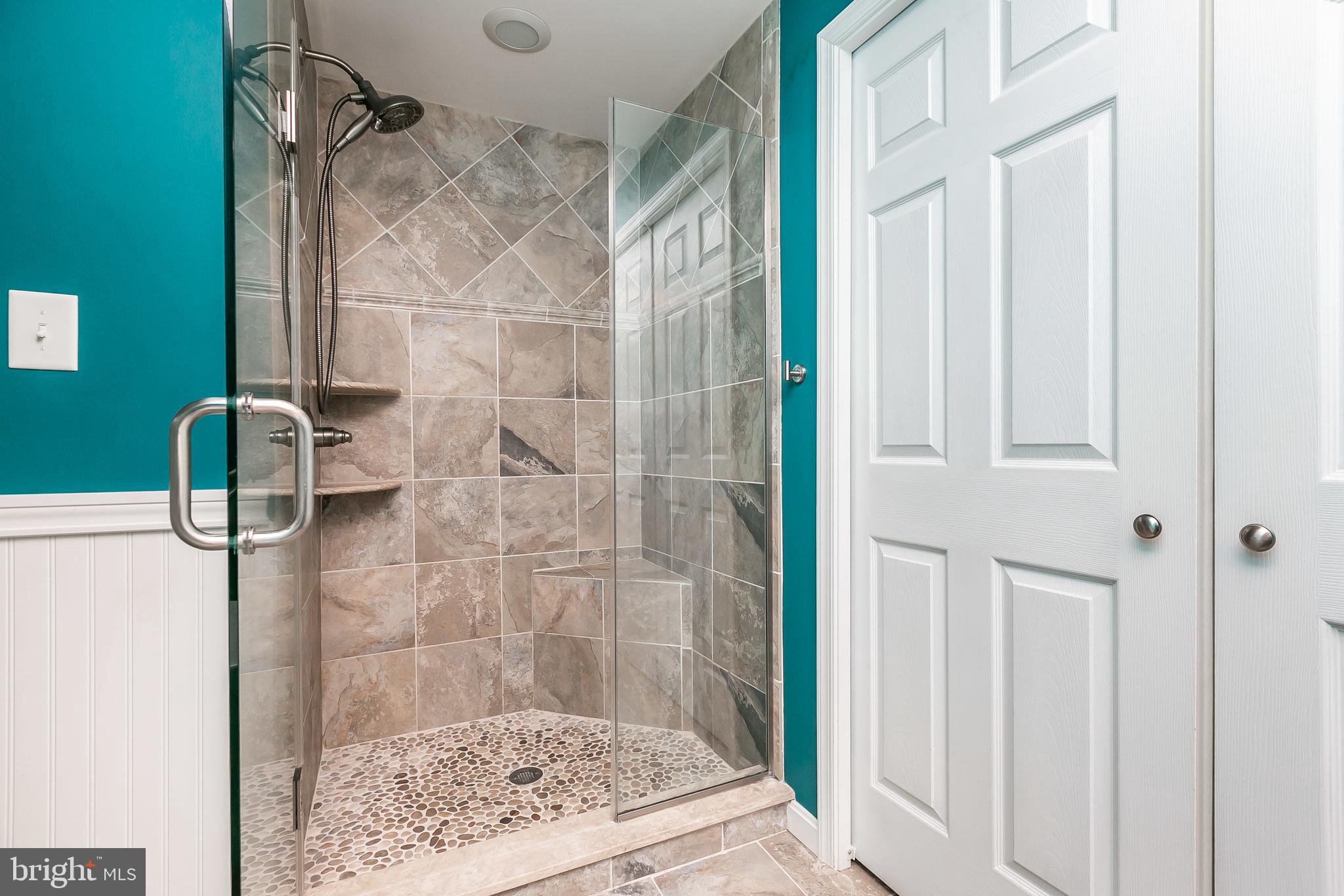 FOUR SEASONS ESTATES - Residential