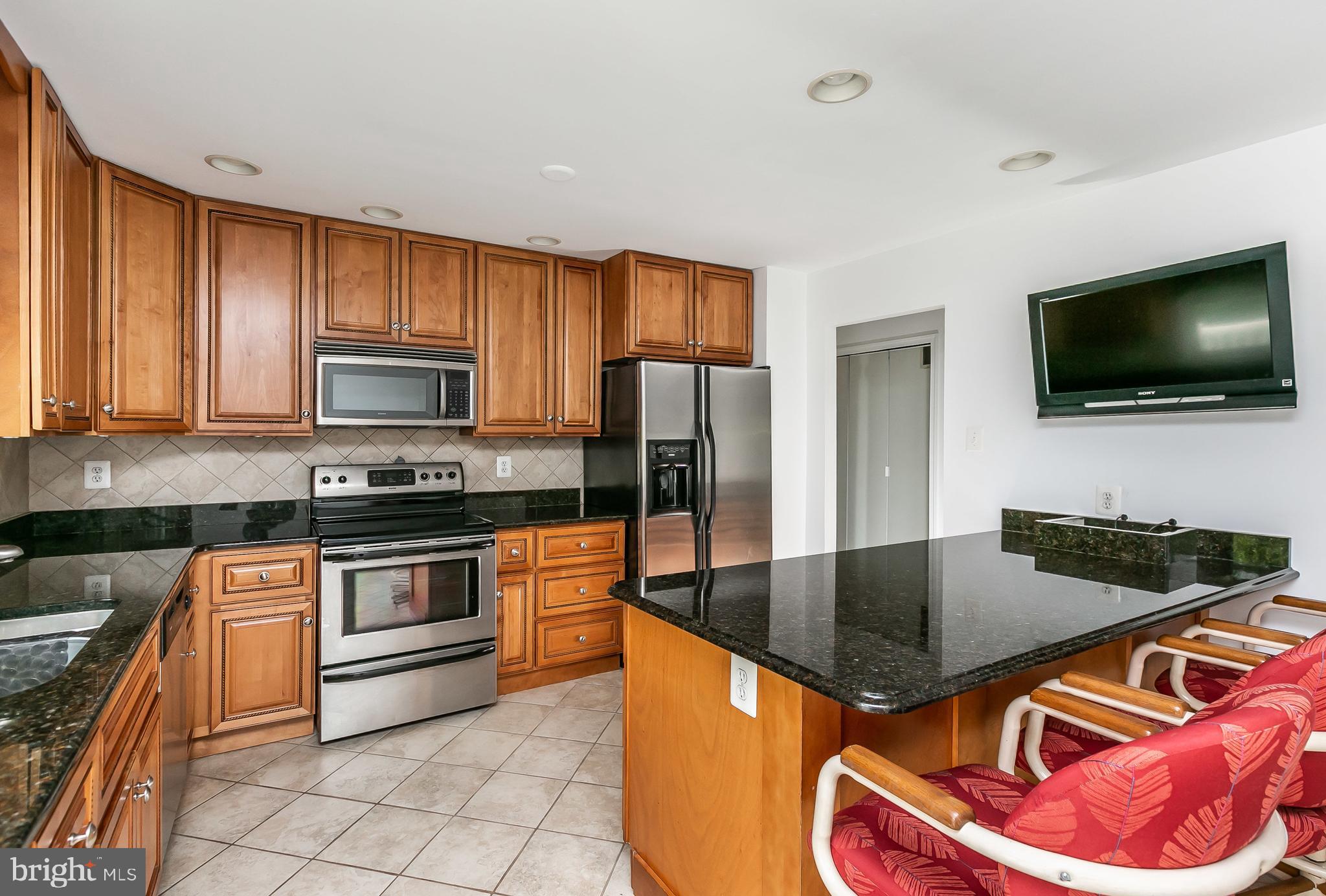 FOUR SEASONS ESTATES - Residential