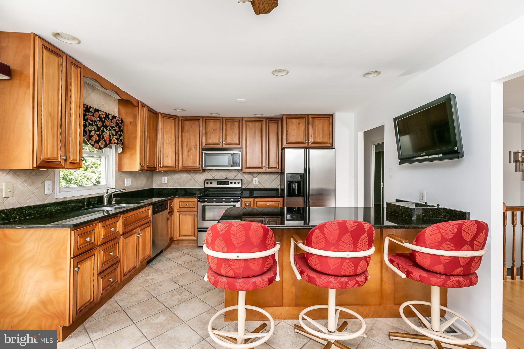 FOUR SEASONS ESTATES - Residential