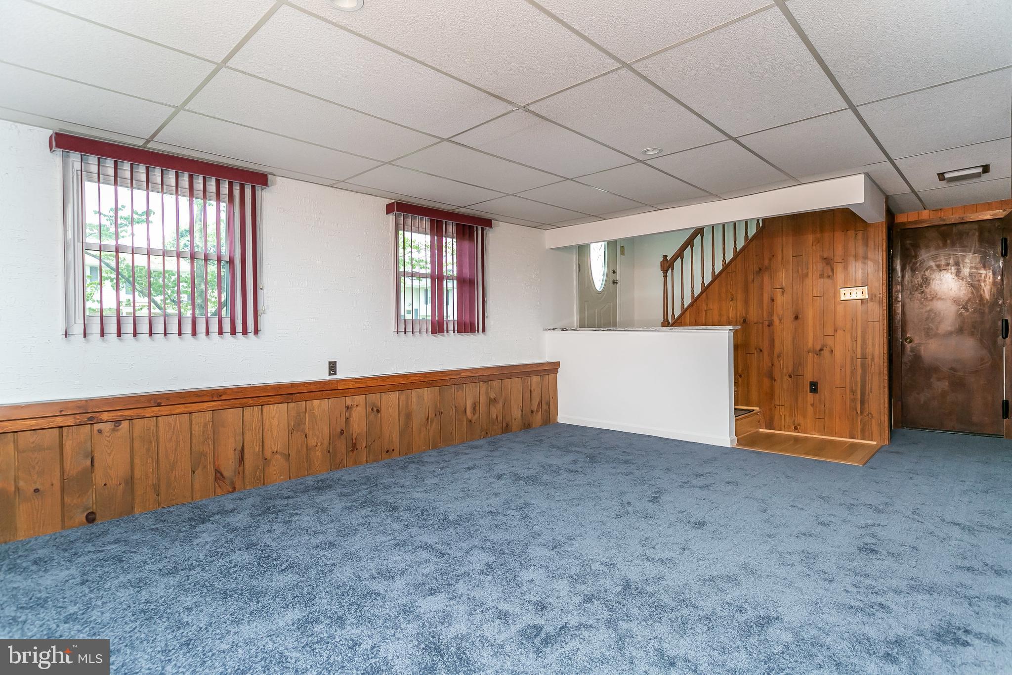 FOUR SEASONS ESTATES - Residential