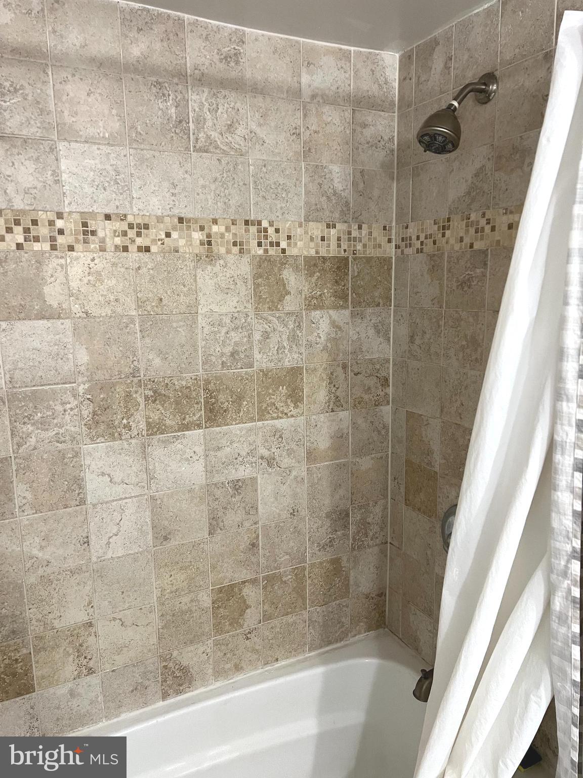 NORTH FORESTVILLE - Residential Lease