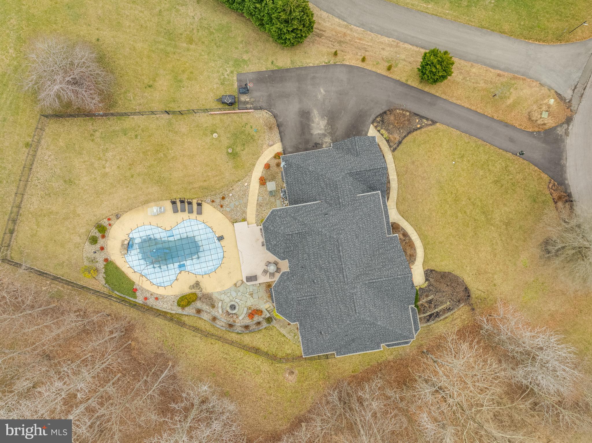 COVENANT CREEK - Residential