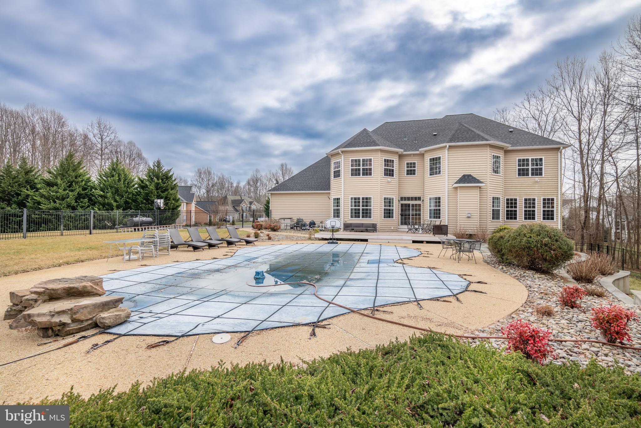 COVENANT CREEK - Residential