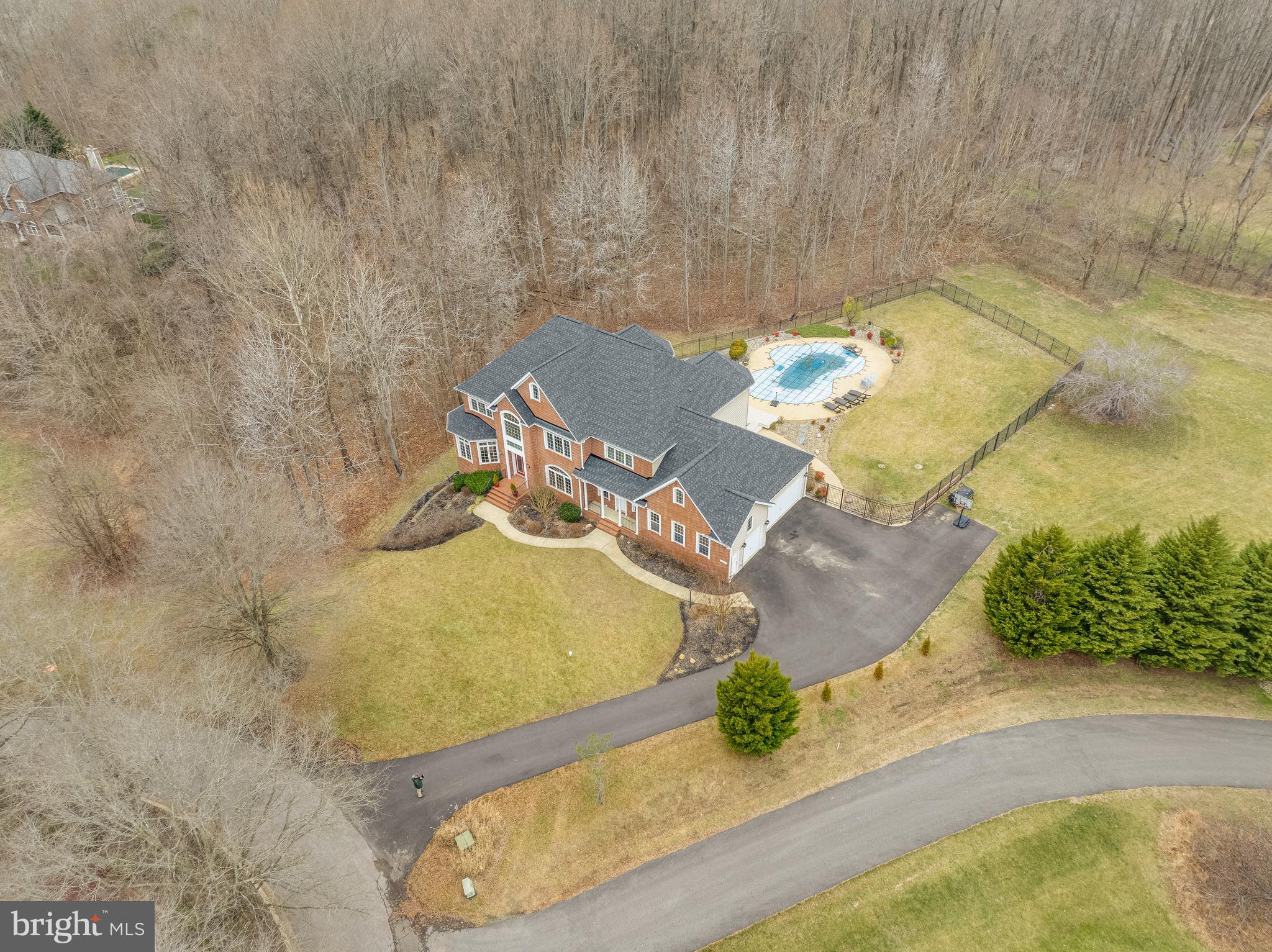 COVENANT CREEK - Residential