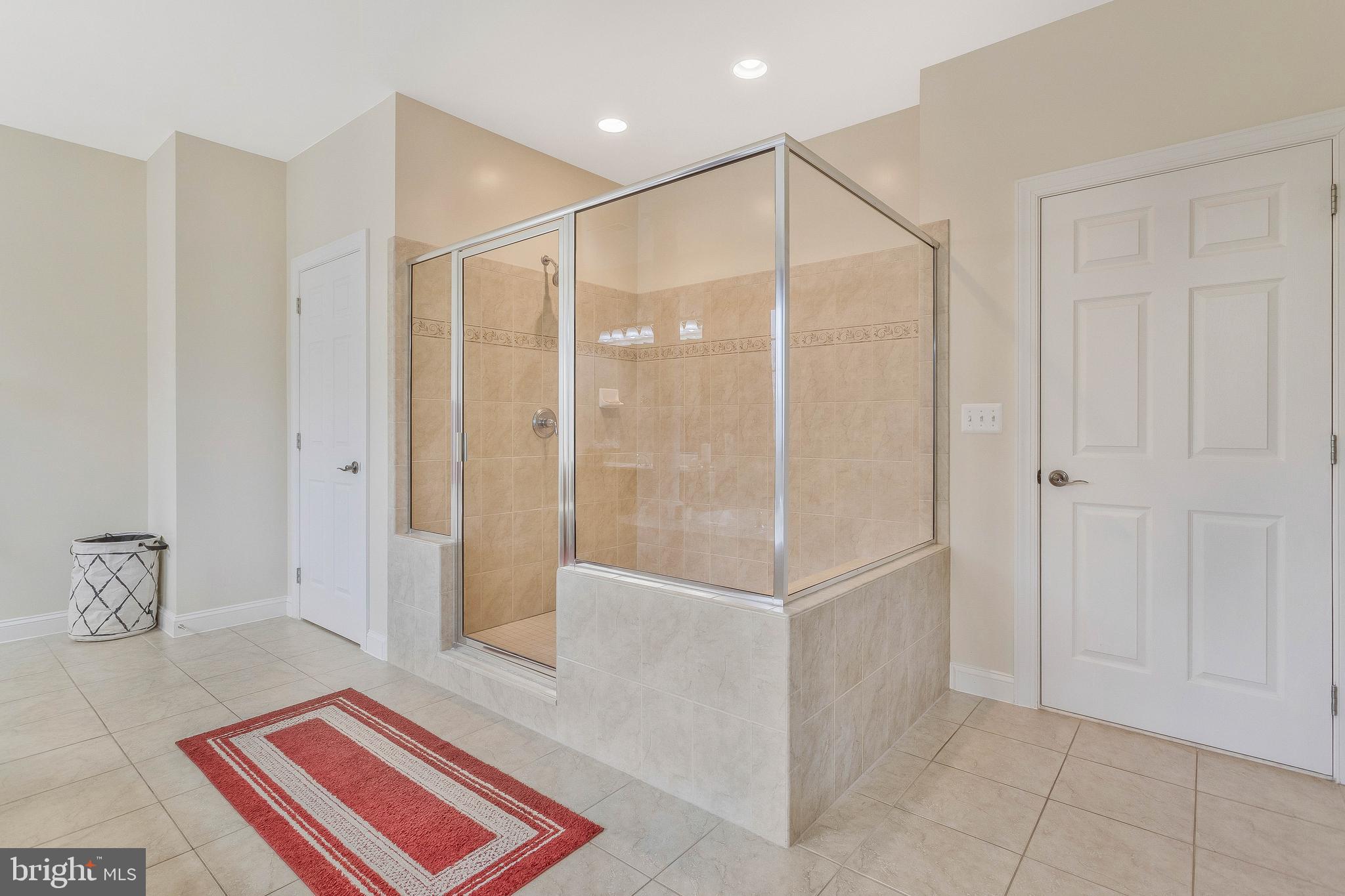 COVENANT CREEK - Residential