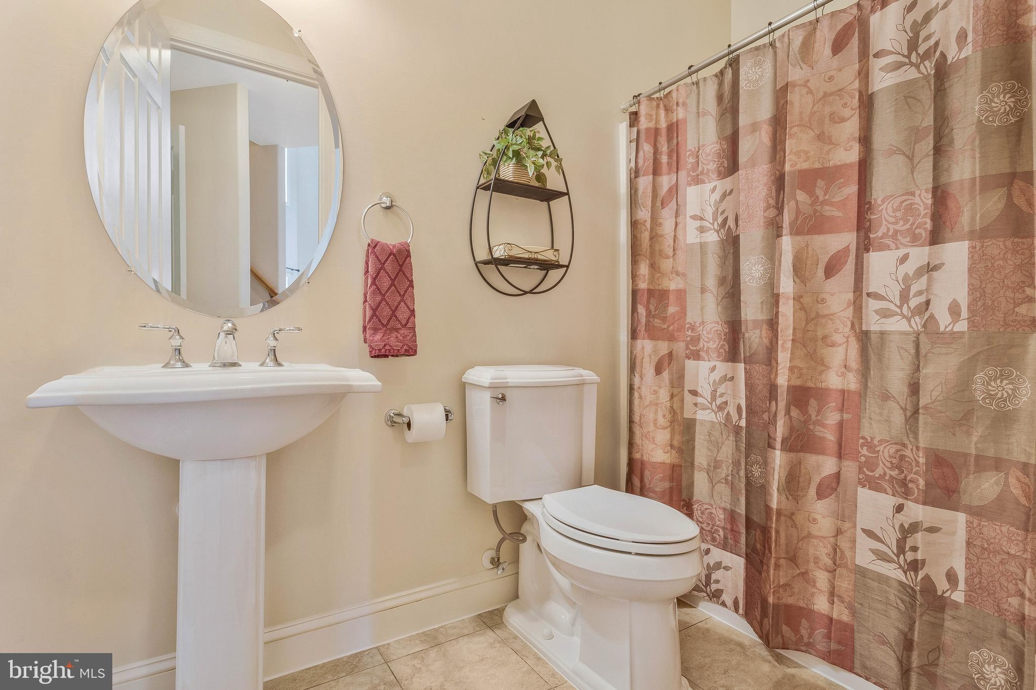 COVENANT CREEK - Residential