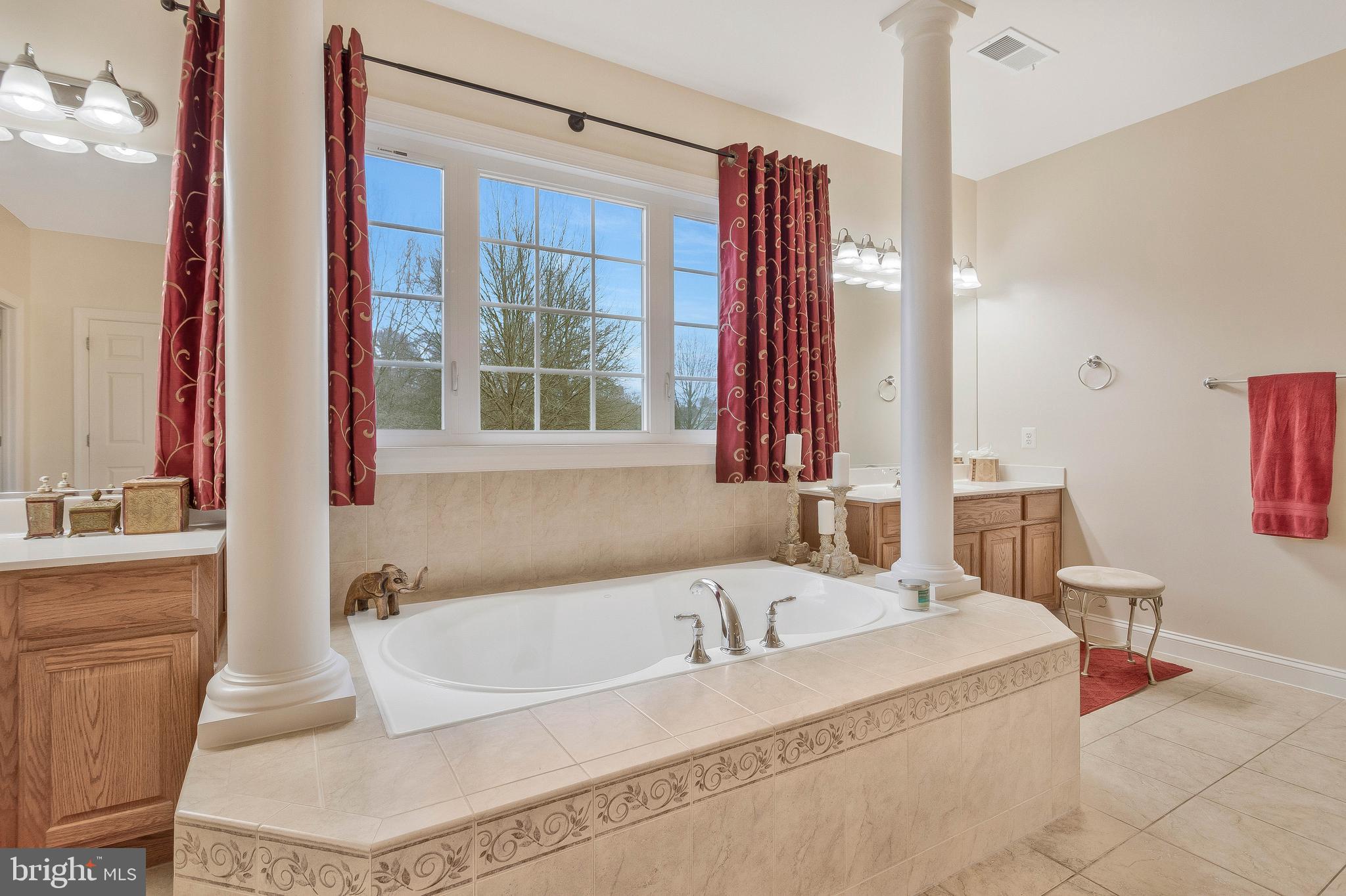 COVENANT CREEK - Residential