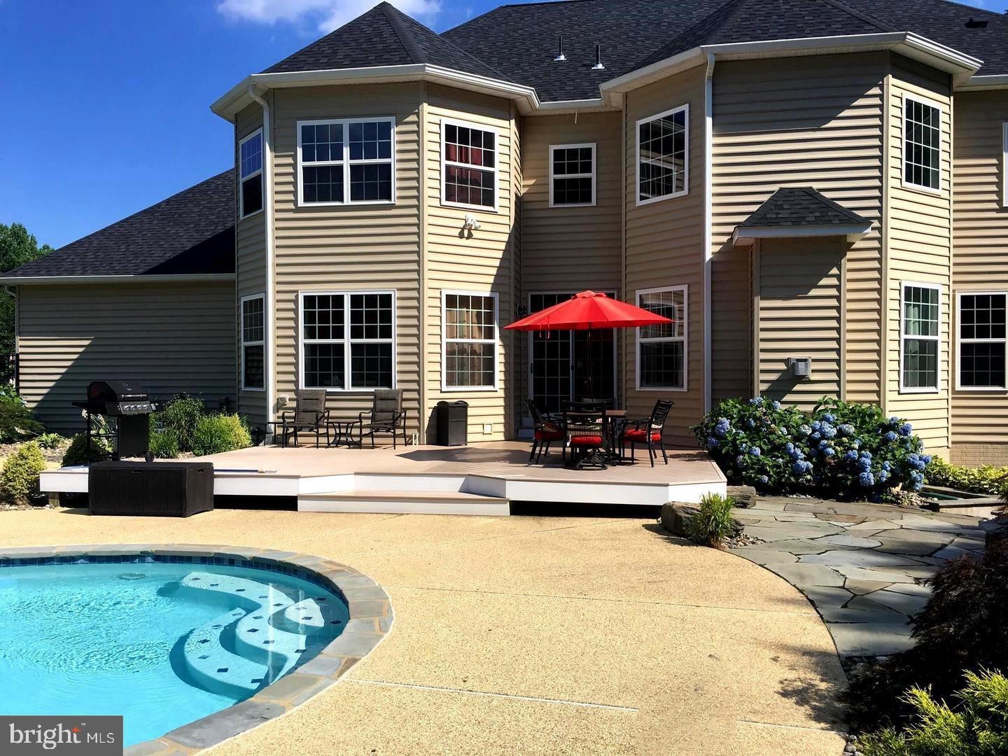 COVENANT CREEK - Residential