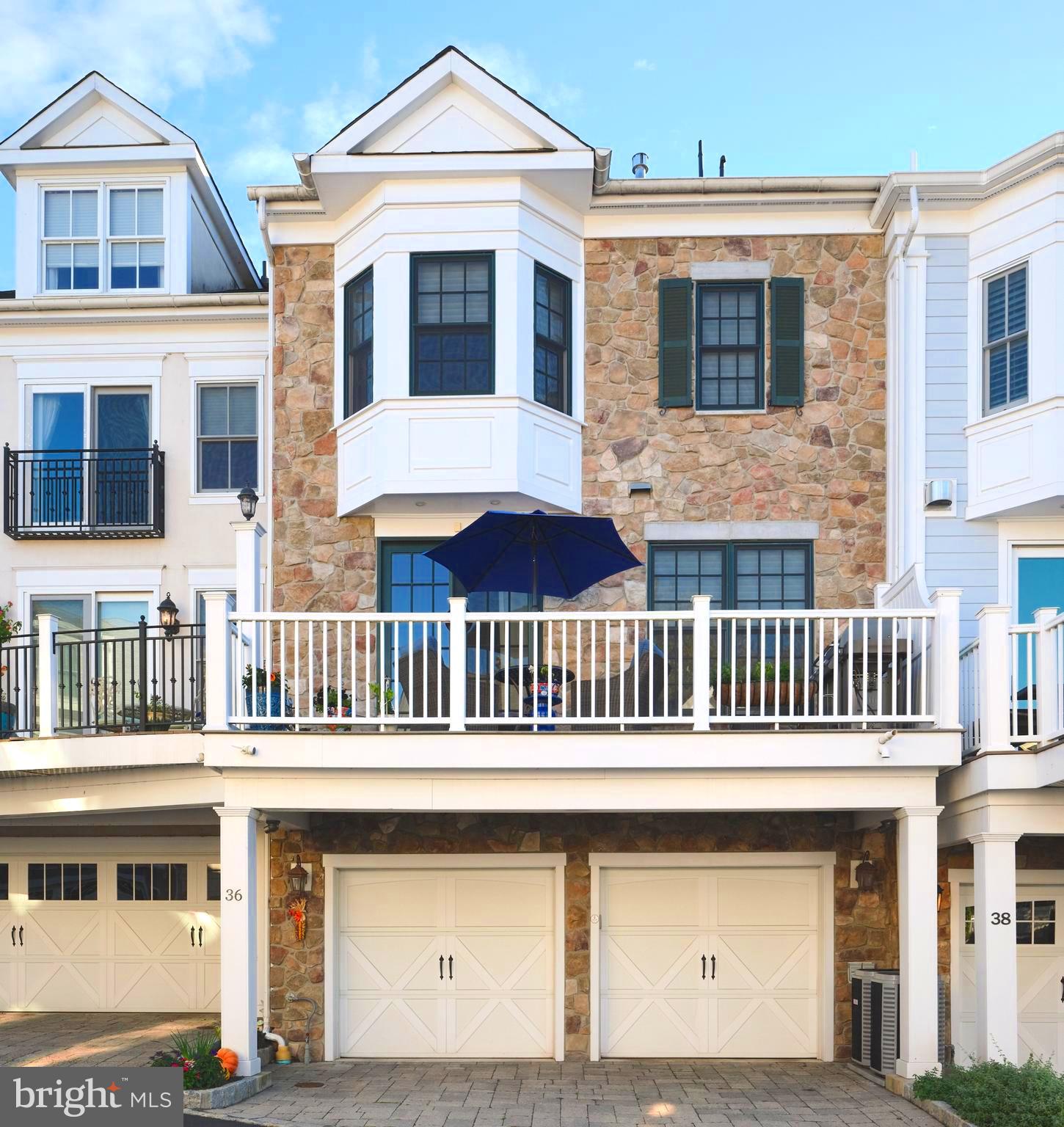 CANAL STREET - Residential