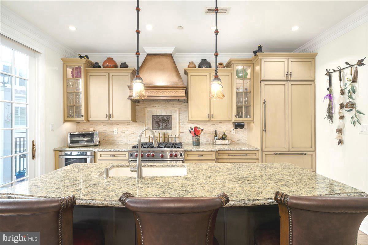 CANAL STREET - Residential