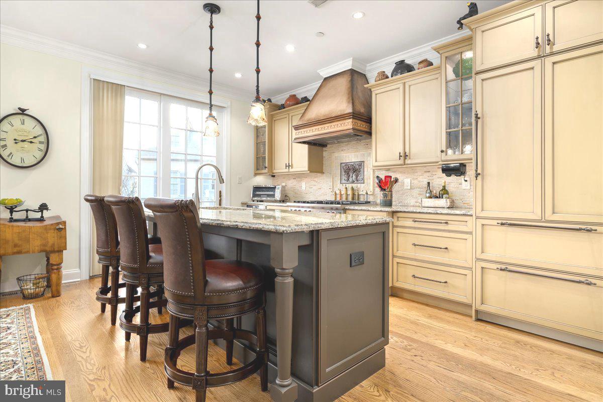 CANAL STREET - Residential