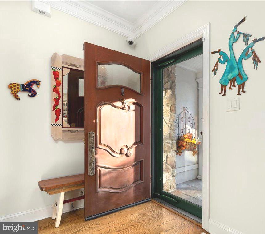 CANAL STREET - Residential