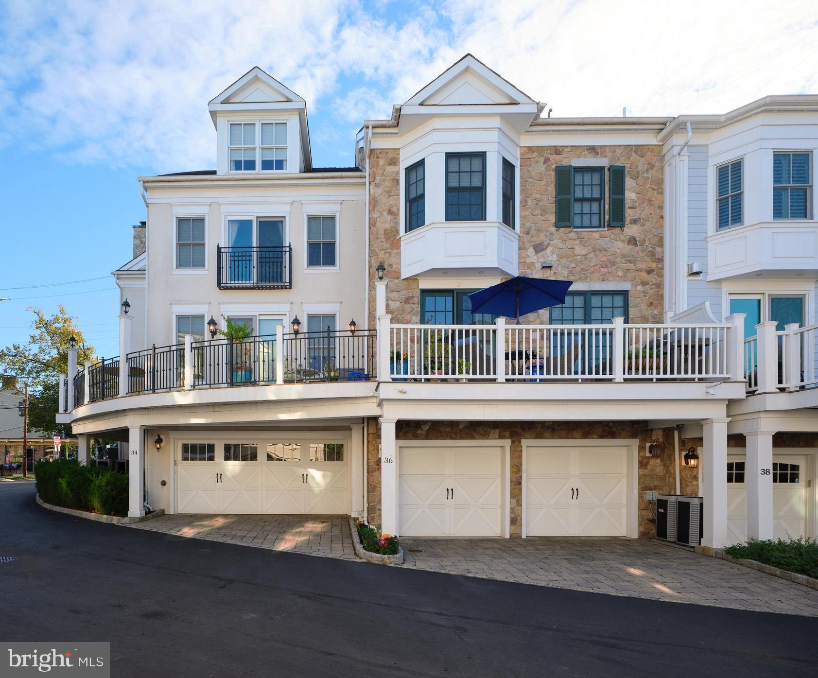 CANAL STREET - Residential