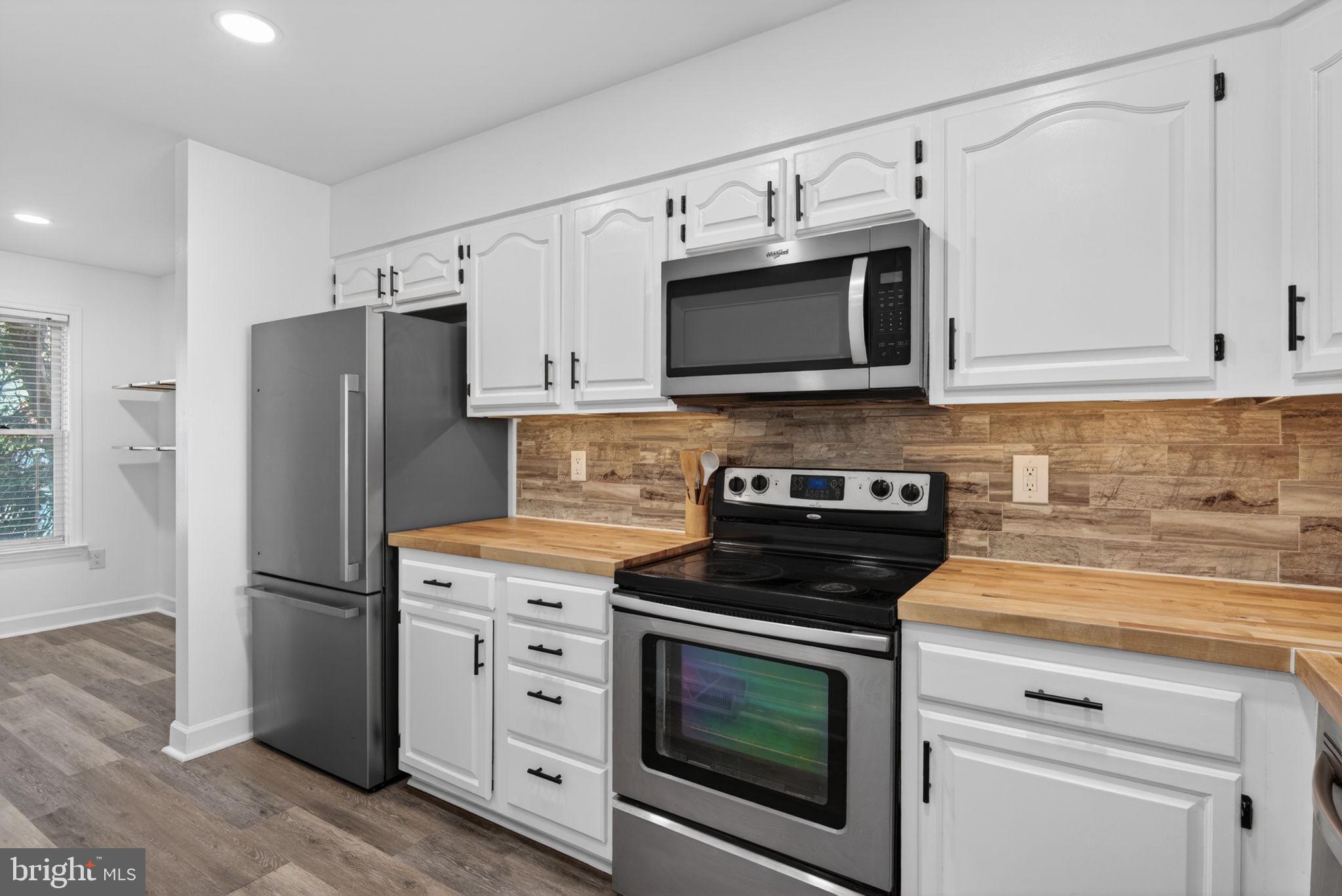 SUMMIT HILLS - Residential