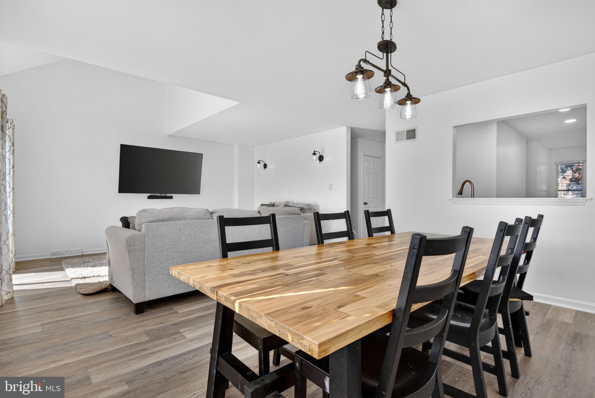 SUMMIT HILLS - Residential