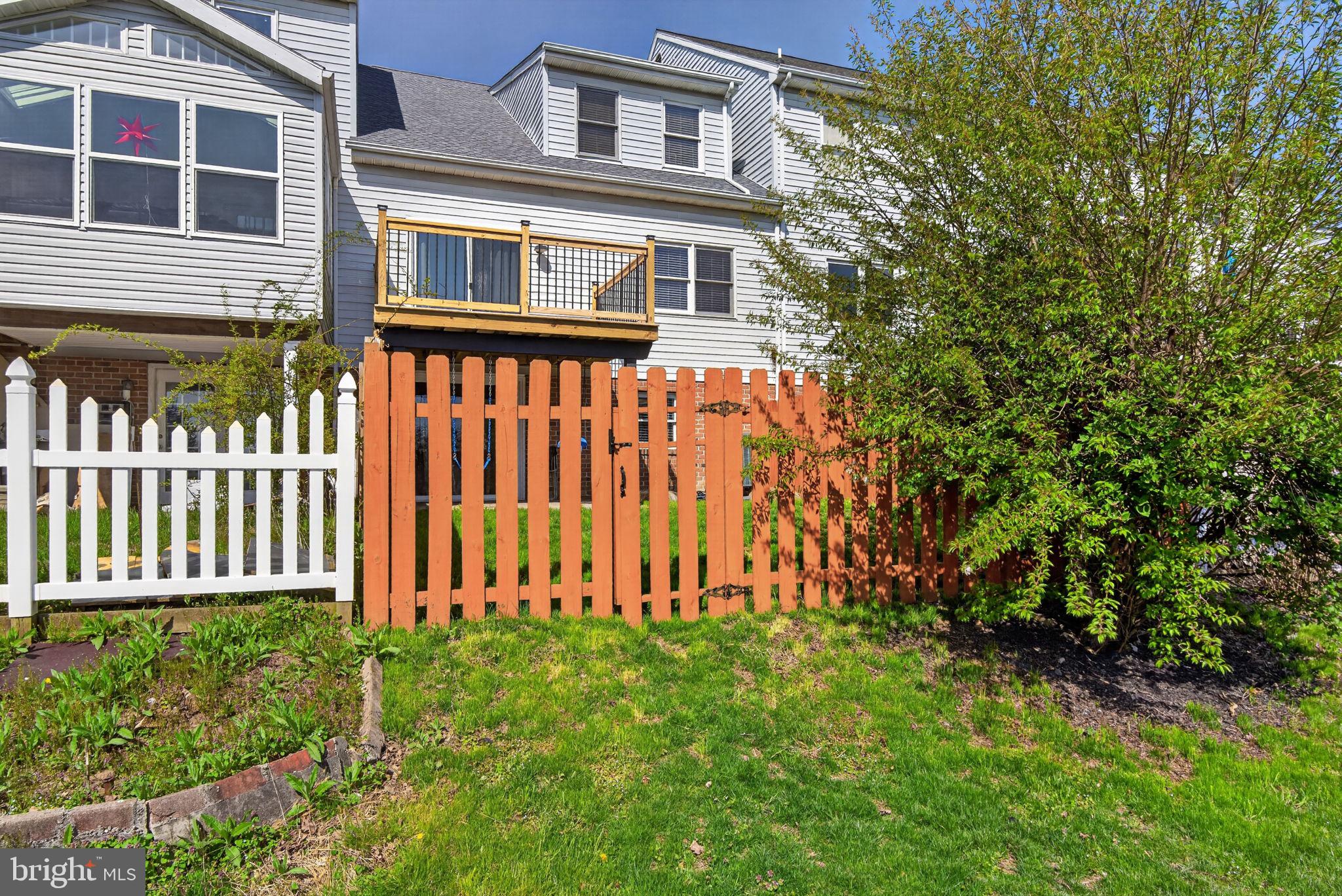 SUMMIT HILLS - Residential