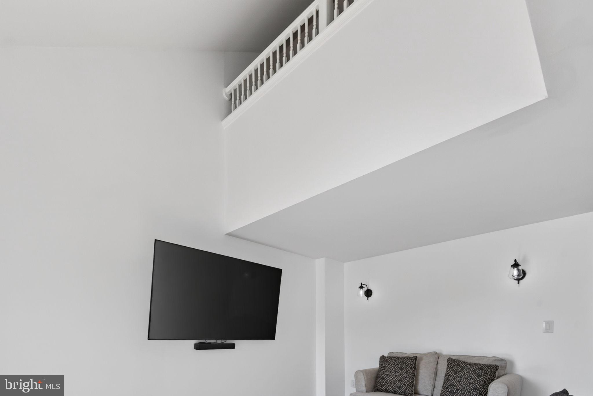 SUMMIT HILLS - Residential