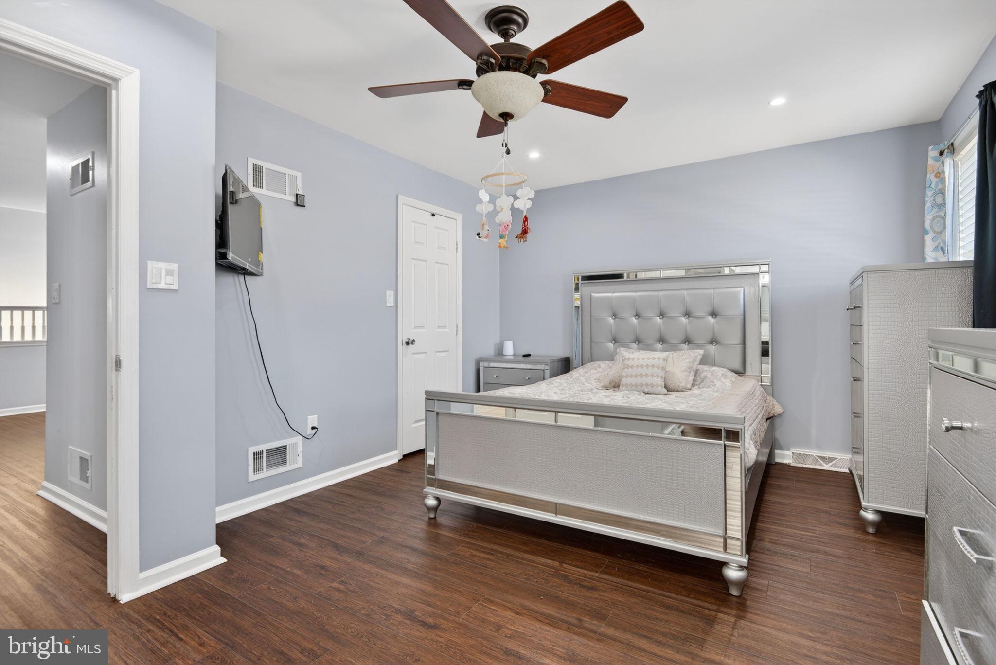 SUMMIT HILLS - Residential