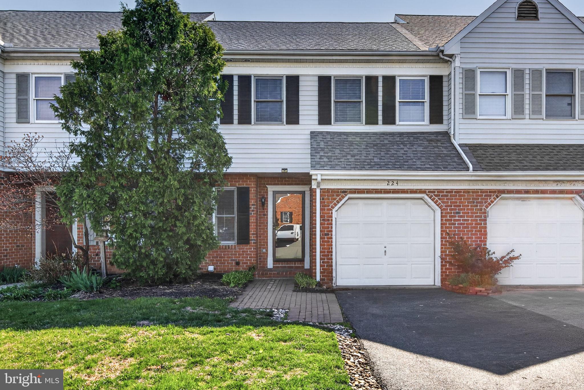 SUMMIT HILLS - Residential