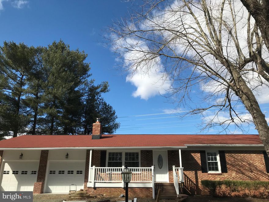Nice 3 Bed 2Bath home in Lovettsville, 3+ Acres with horse stalls, New Laminate Flooring, Upgraded Counter Tops, New Carpet, Master Bath, Fully Finished Walkout Basement. Must See!