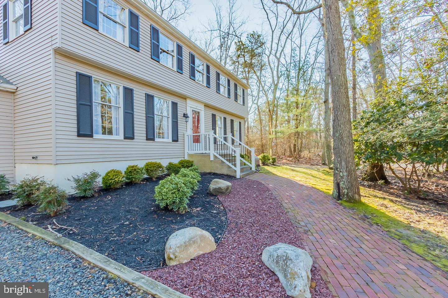 1 GREAT BRIDGE COURT