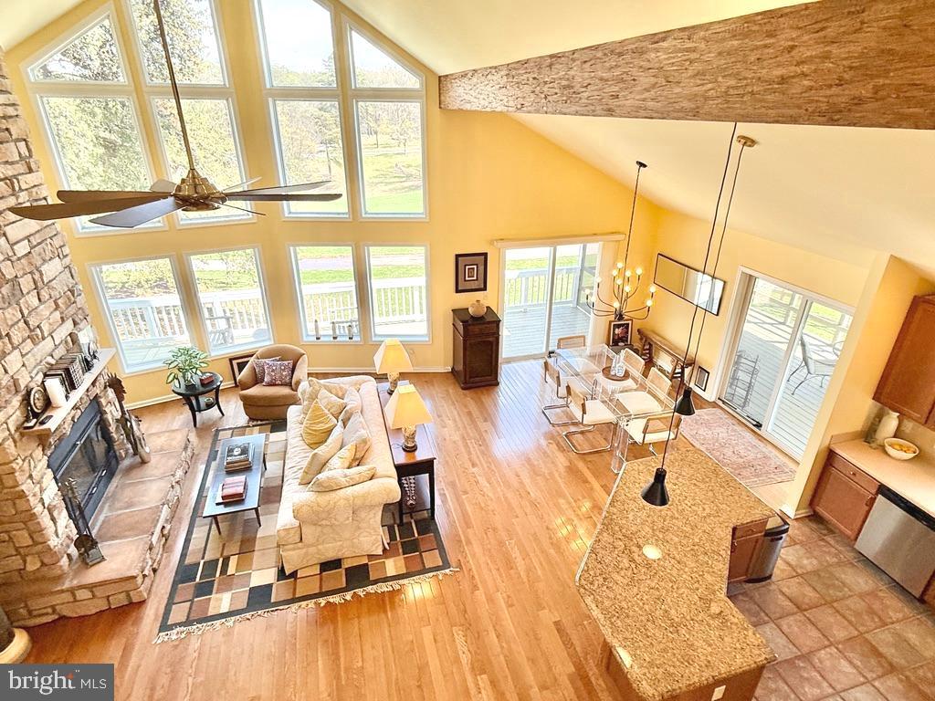 THE WOODS - Residential