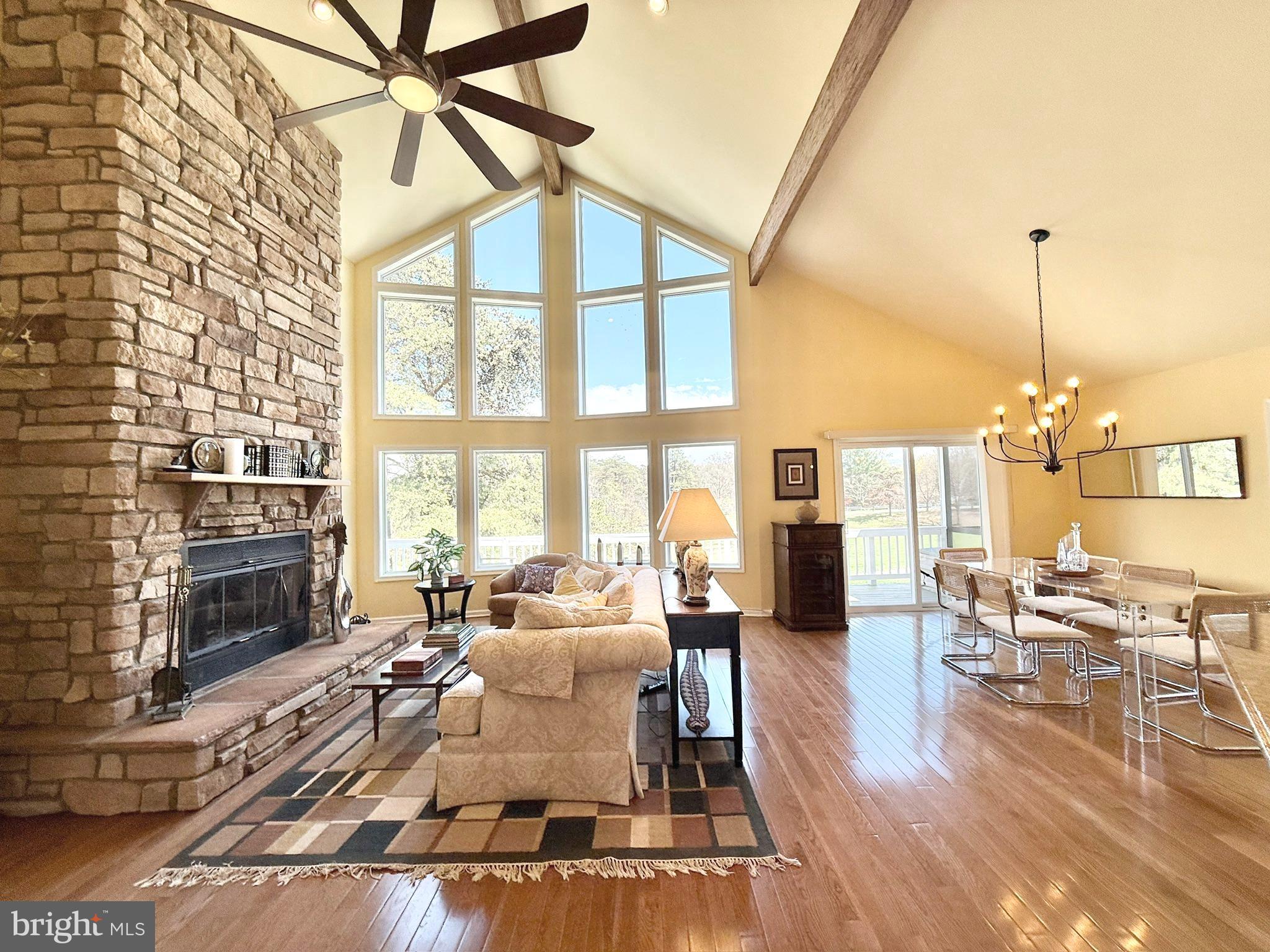 THE WOODS - Residential