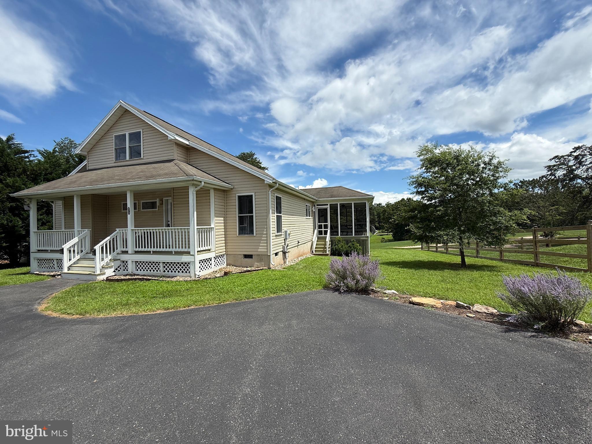 THE WOODS - Residential