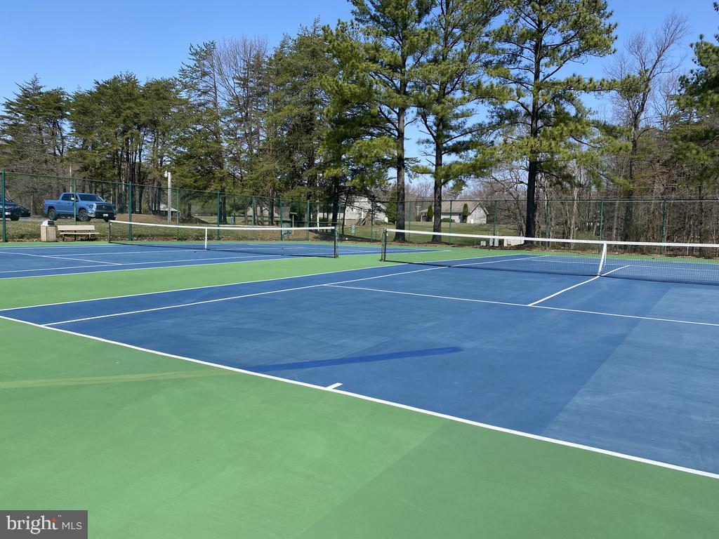 THE WOODS - Residential