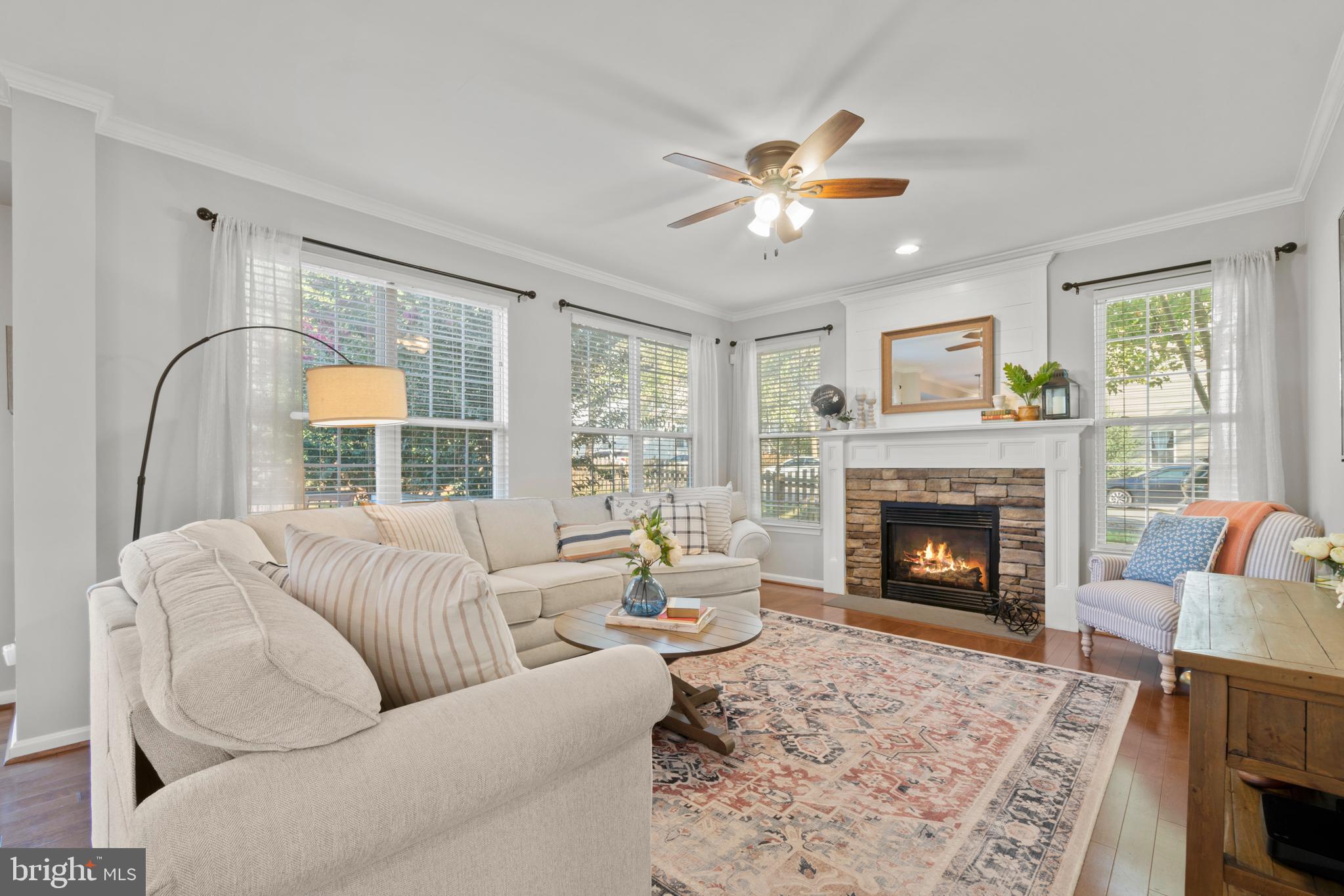 SOUTH RIDING - Residential