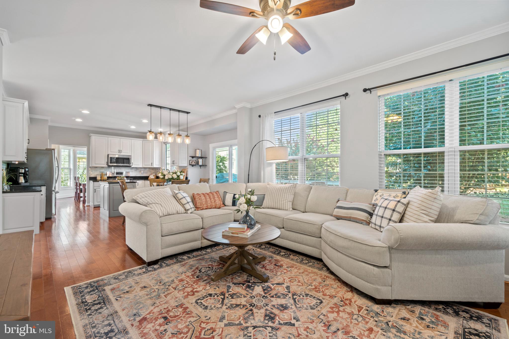 SOUTH RIDING - Residential