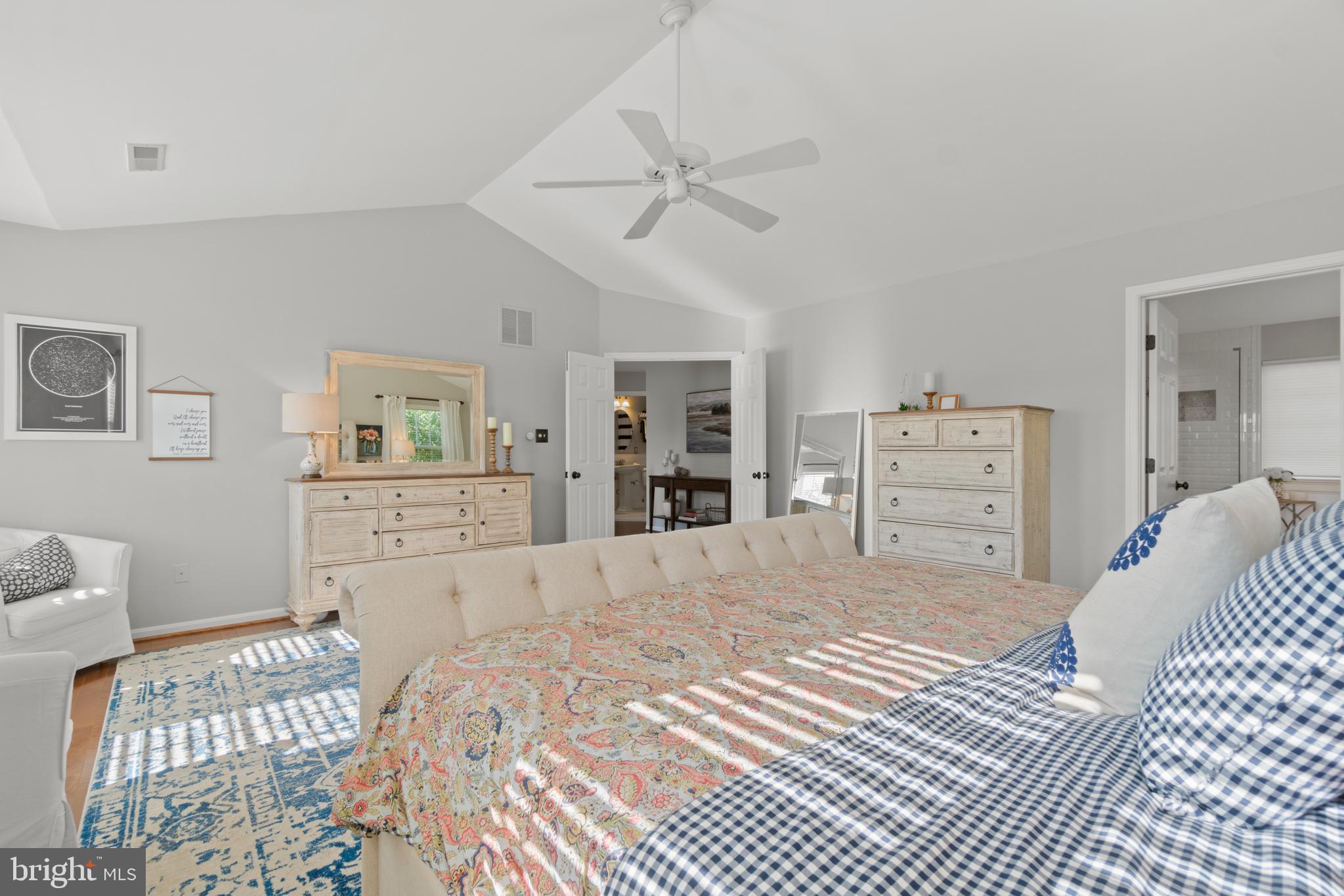 SOUTH RIDING - Residential