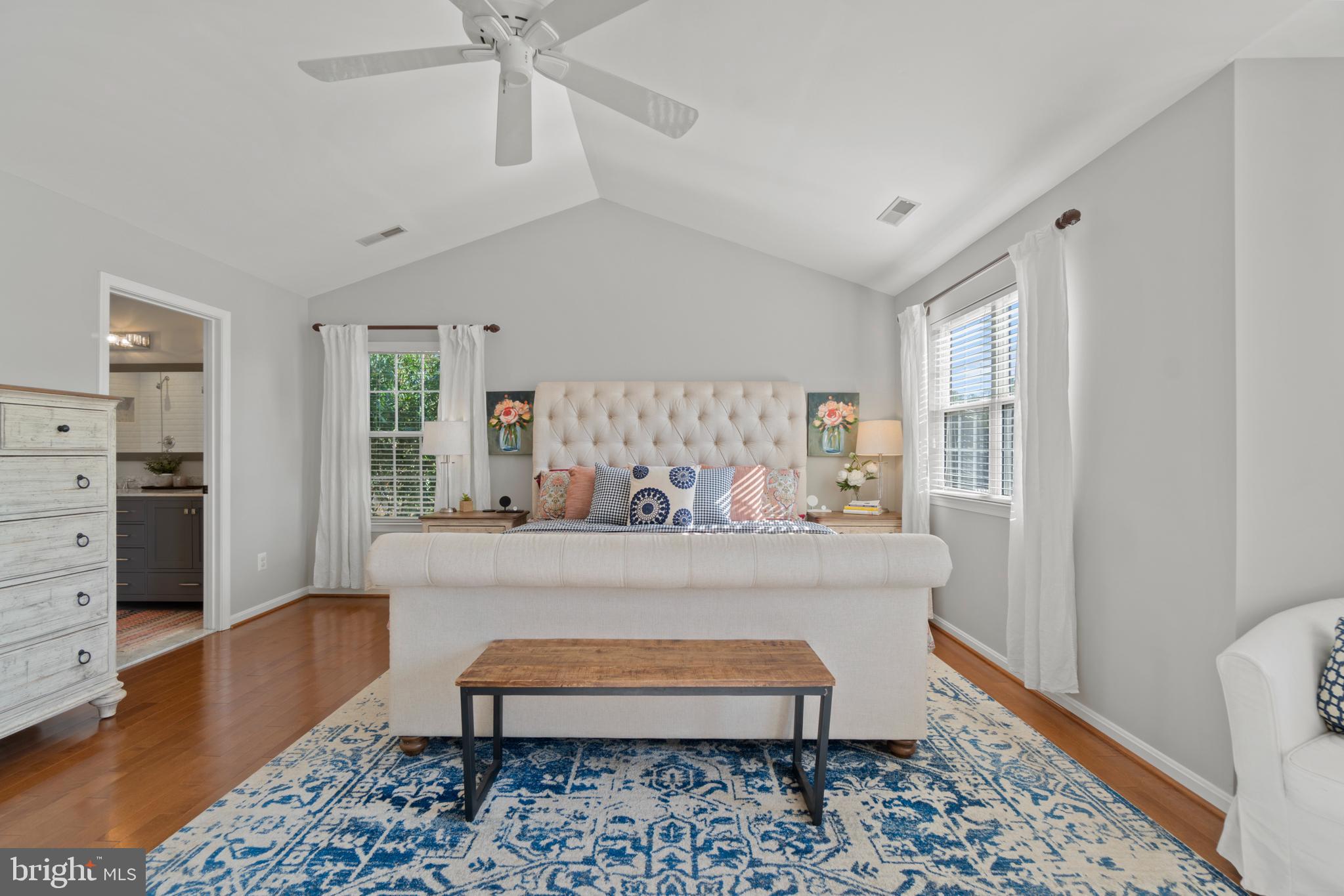 SOUTH RIDING - Residential