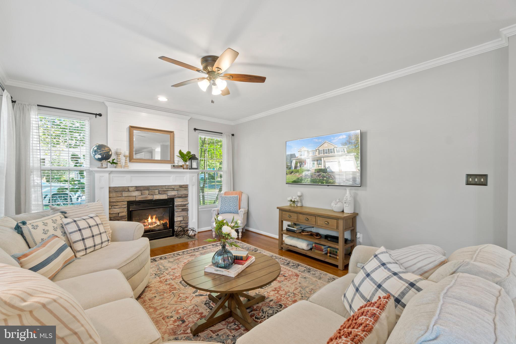 SOUTH RIDING - Residential