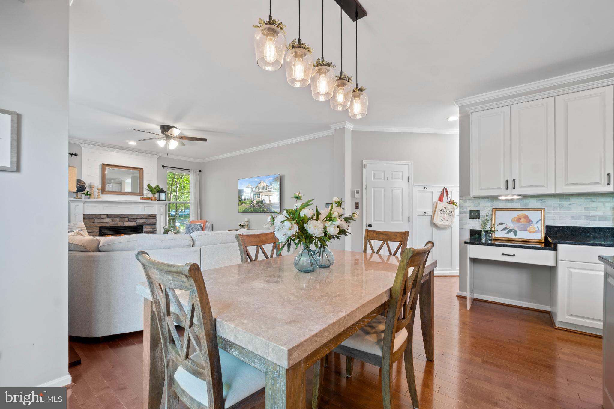 SOUTH RIDING - Residential