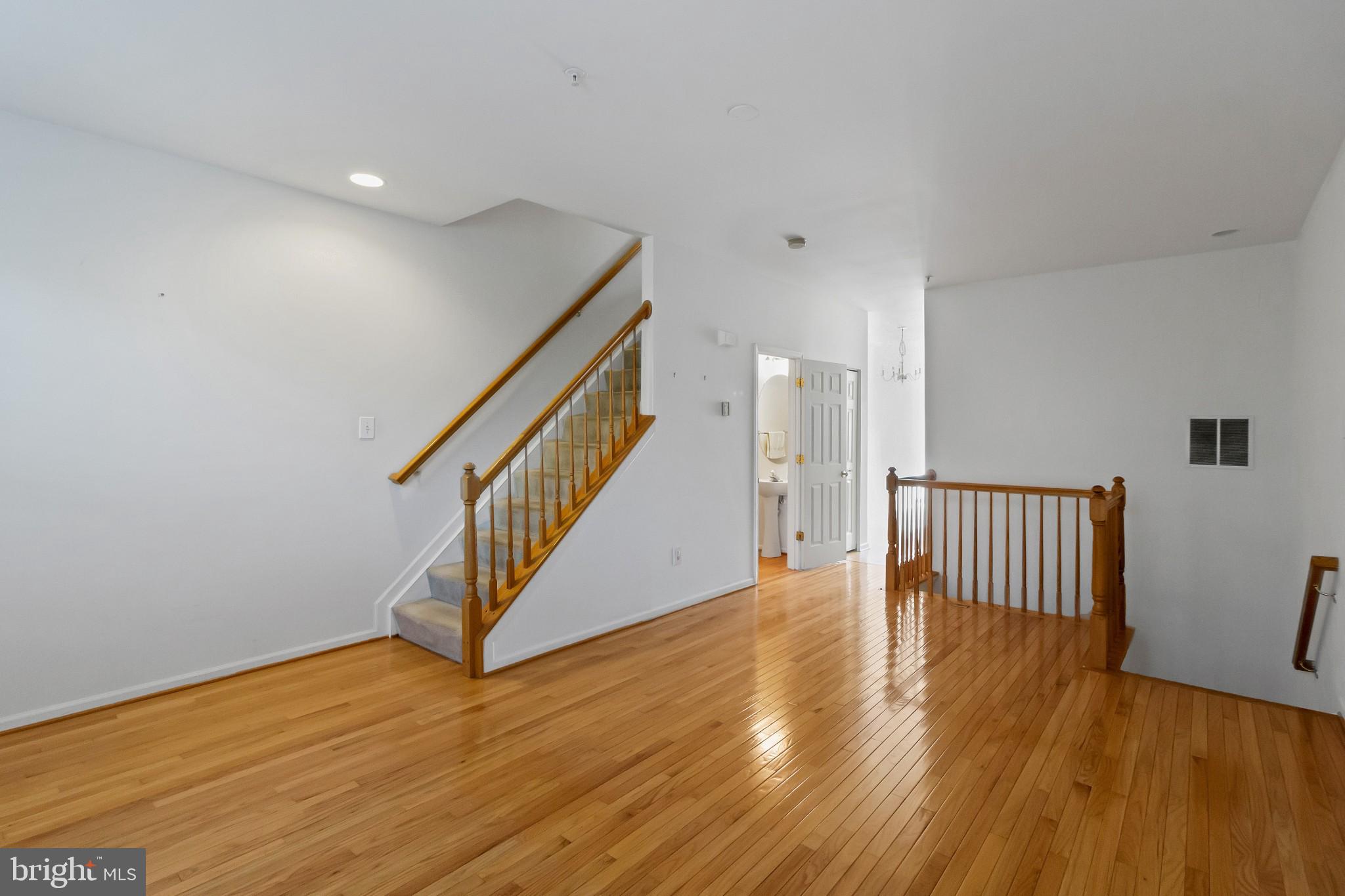 OWINGS MILLS - Residential