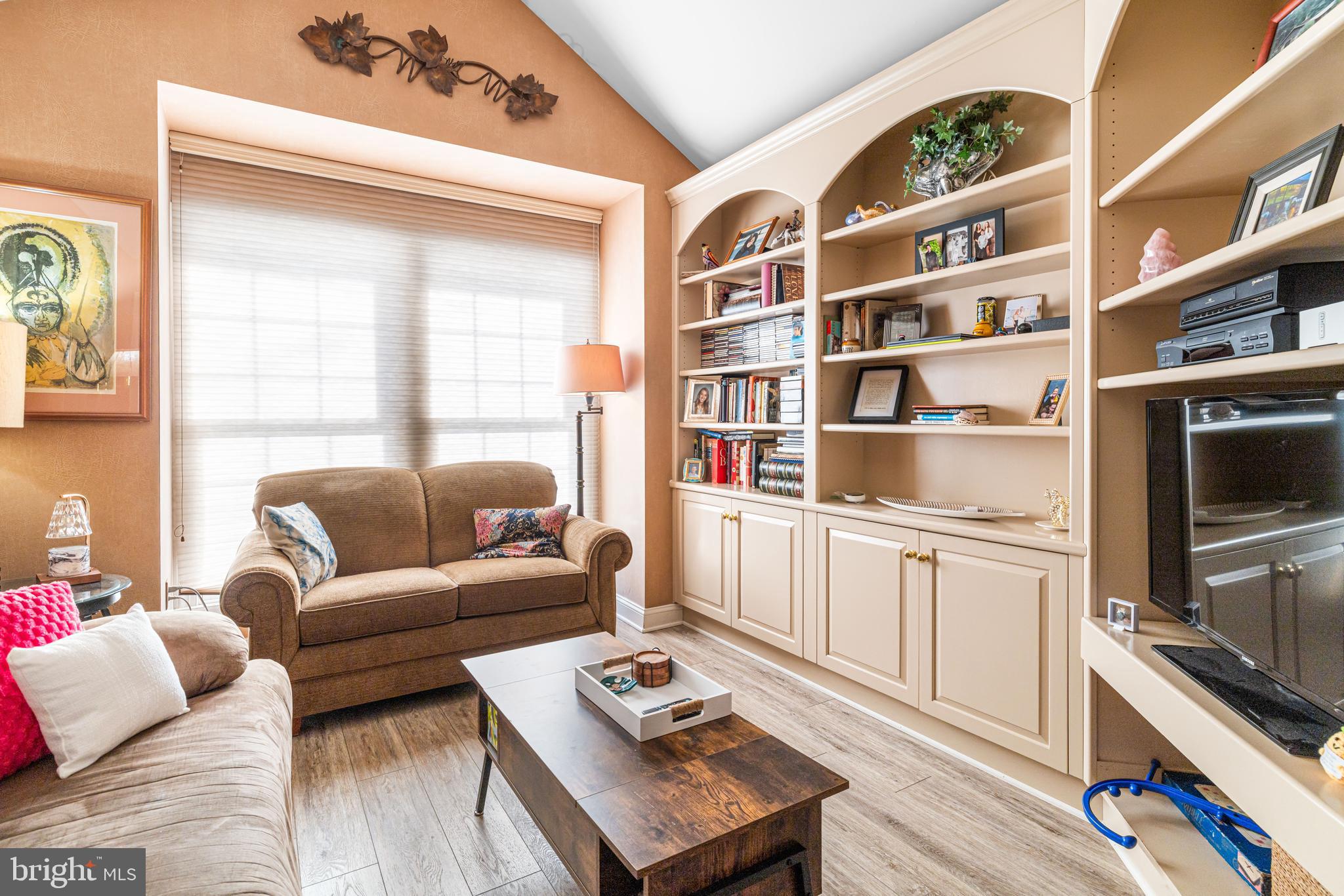 BREYER WOODS - Residential