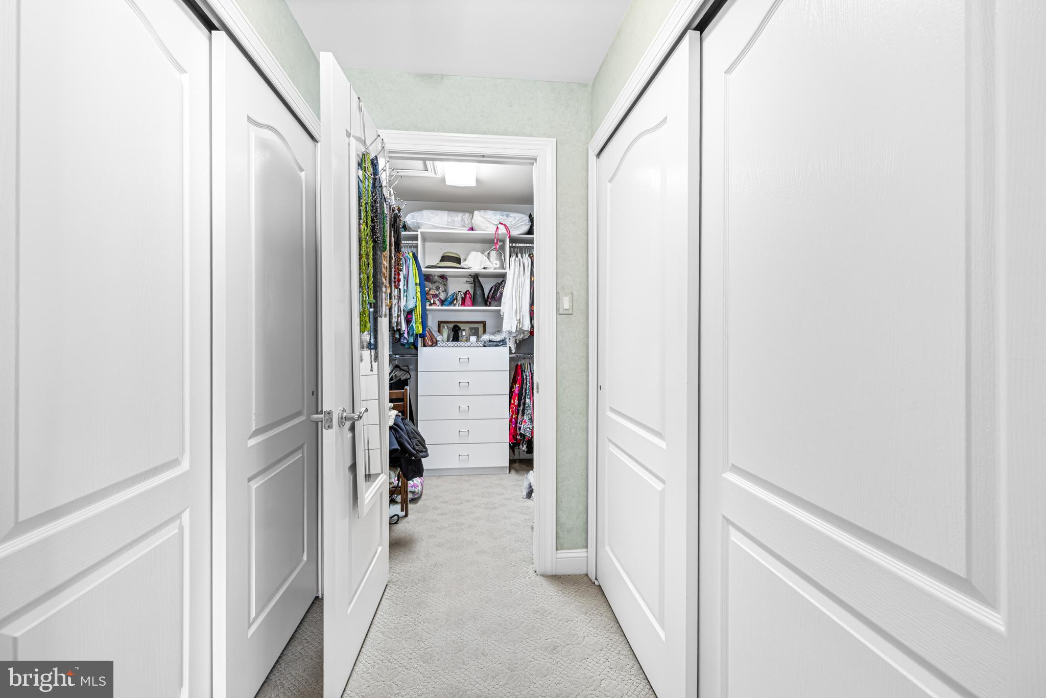 BREYER WOODS - Residential