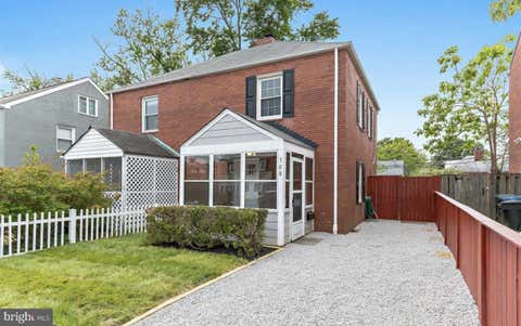 Townhouse For Rent - 308 S Veitch Street<br/> ARLINGTON, VA 22204