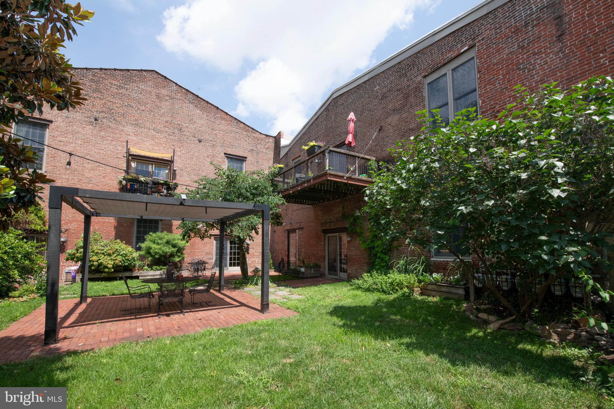 2135 E SUSQUEHANNA AVENUE 13 UNITS, 1A-2G