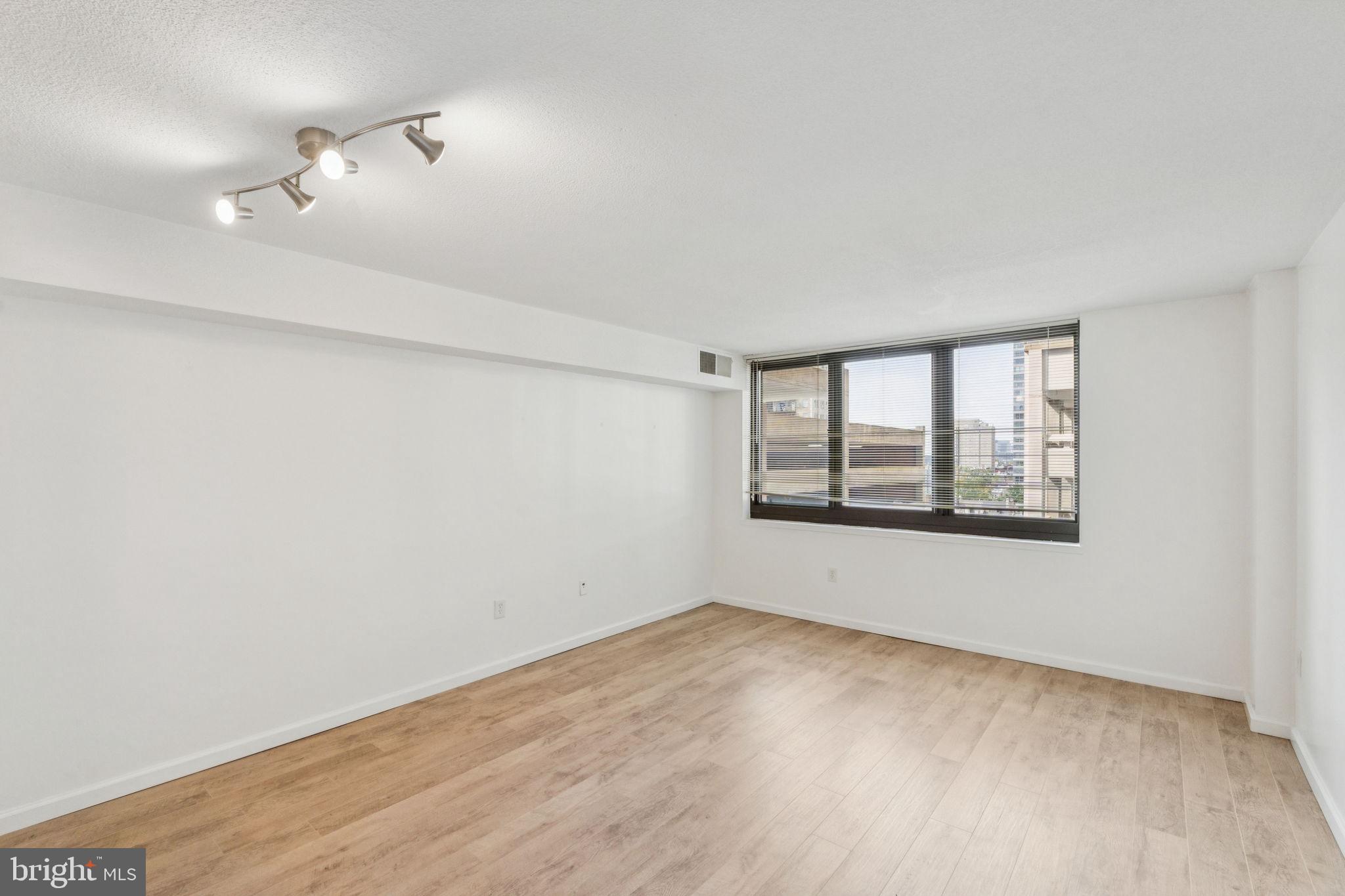 RITTENHOUSE SQUARE - Residential Lease